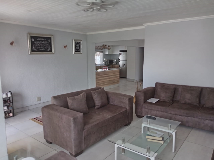 4 Bedroom Property for Sale in Sophiatown Gauteng