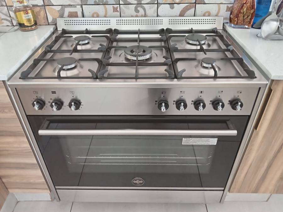 4 Bedroom Property for Sale in Sophiatown Gauteng