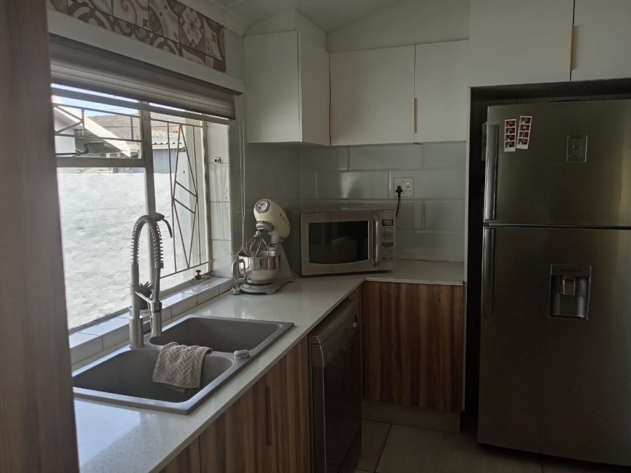 4 Bedroom Property for Sale in Sophiatown Gauteng