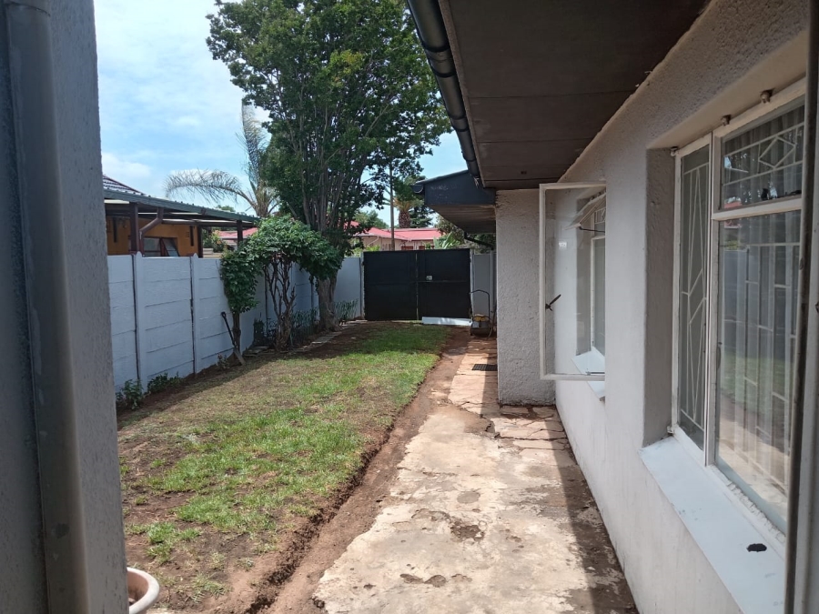 4 Bedroom Property for Sale in Sophiatown Gauteng