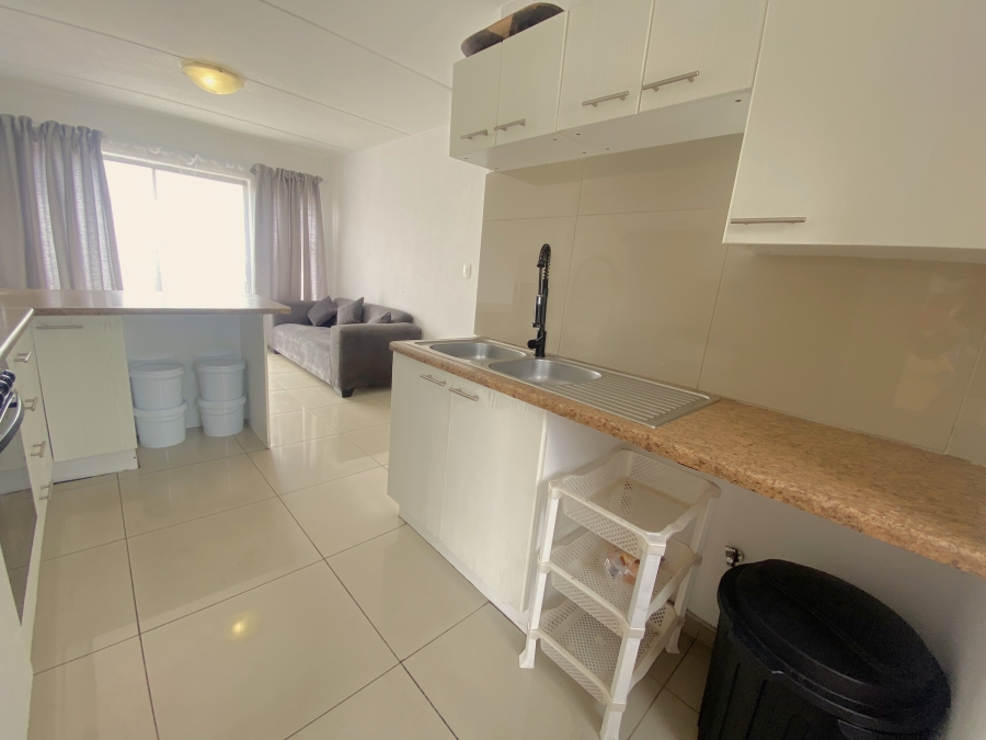 2 Bedroom Property for Sale in Weltevreden Park Gauteng