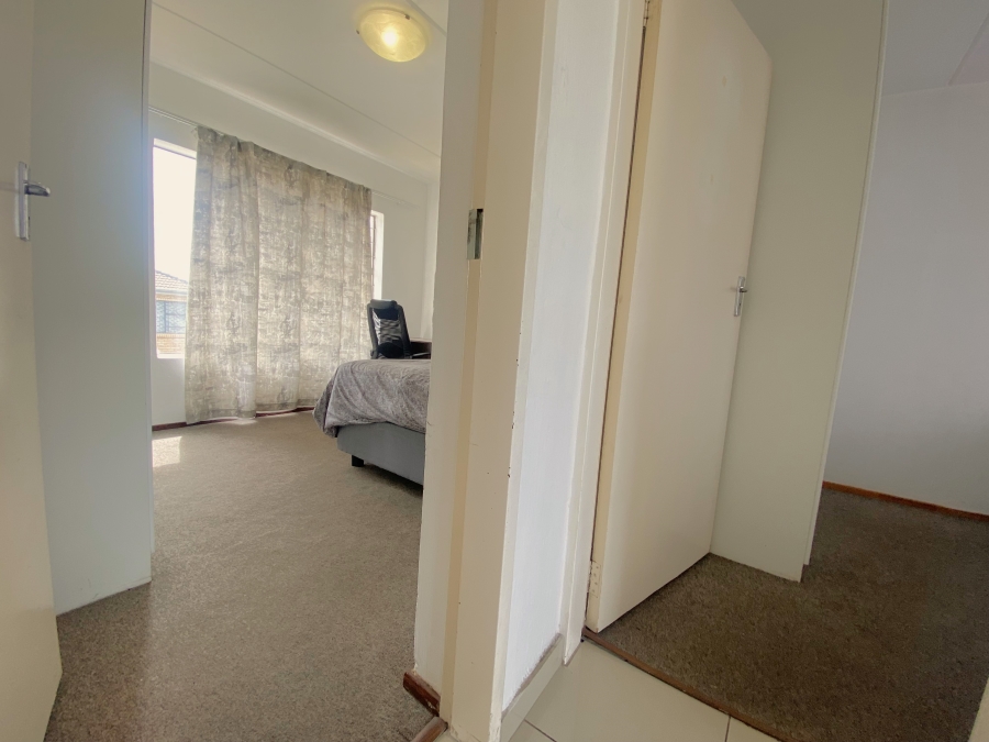 2 Bedroom Property for Sale in Weltevreden Park Gauteng