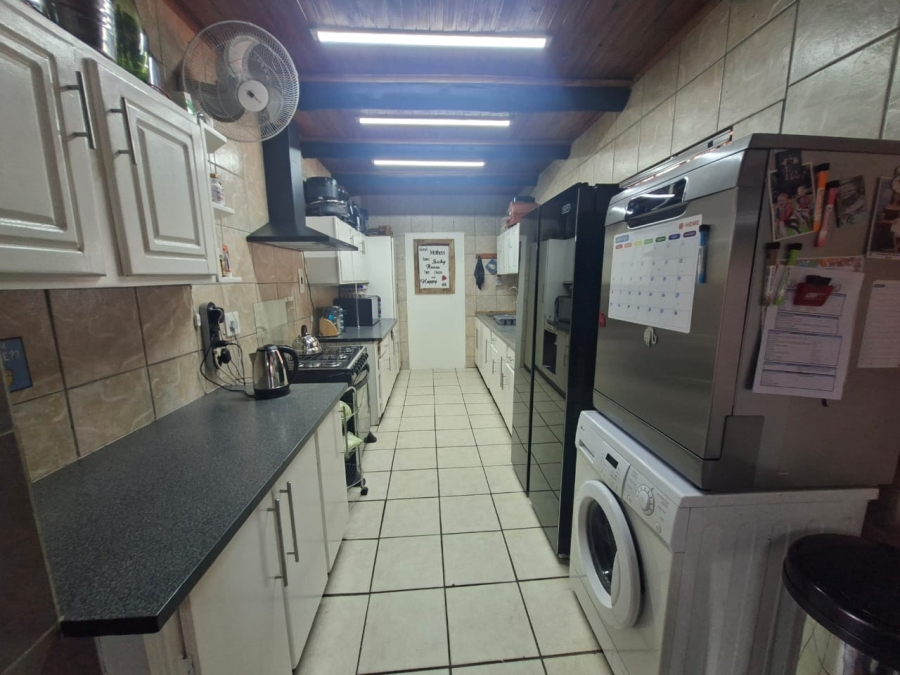 5 Bedroom Property for Sale in Krugersdorp North Gauteng