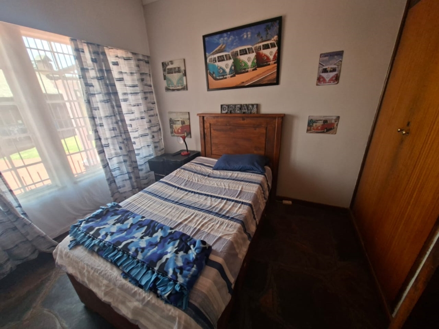 5 Bedroom Property for Sale in Krugersdorp North Gauteng