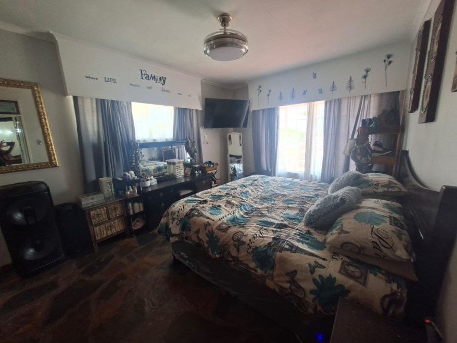 5 Bedroom Property for Sale in Krugersdorp North Gauteng