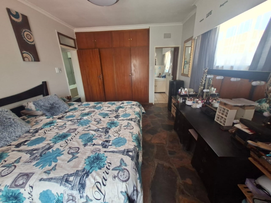 5 Bedroom Property for Sale in Krugersdorp North Gauteng