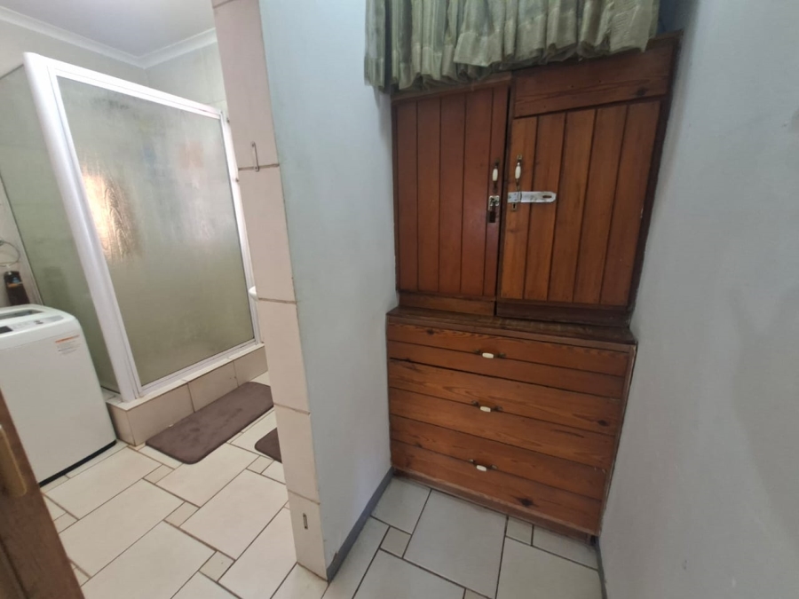 5 Bedroom Property for Sale in Krugersdorp North Gauteng