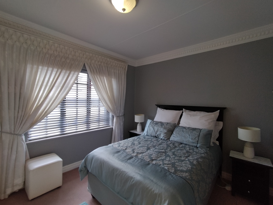 4 Bedroom Property for Sale in Florida Park Gauteng