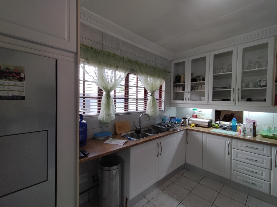 4 Bedroom Property for Sale in Florida Park Gauteng