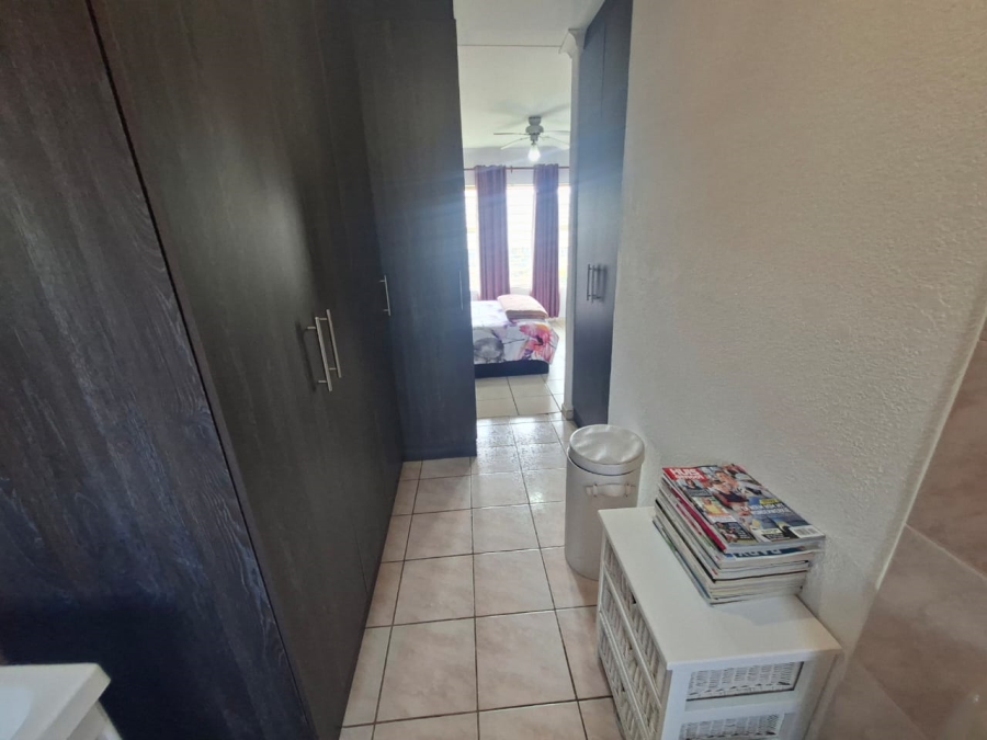3 Bedroom Property for Sale in Rangeview Gauteng