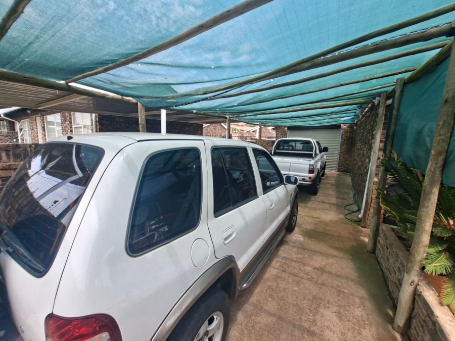 3 Bedroom Property for Sale in Rangeview Gauteng