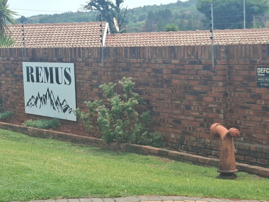 3 Bedroom Property for Sale in Rangeview Gauteng