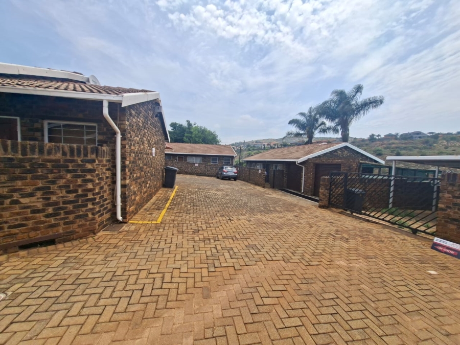 3 Bedroom Property for Sale in Rangeview Gauteng
