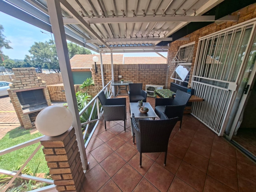 3 Bedroom Property for Sale in Noordheuwel Gauteng