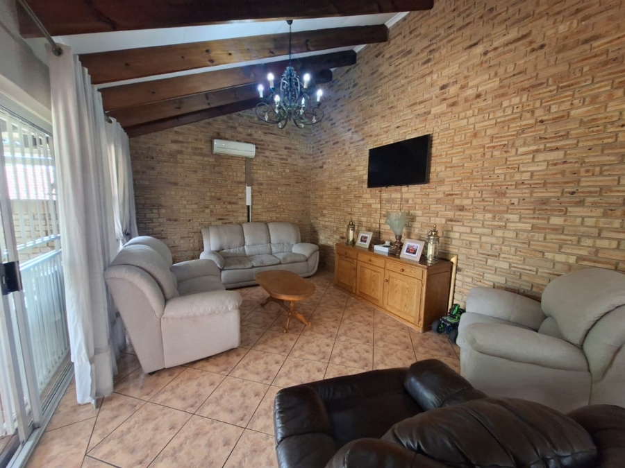 3 Bedroom Property for Sale in Noordheuwel Gauteng