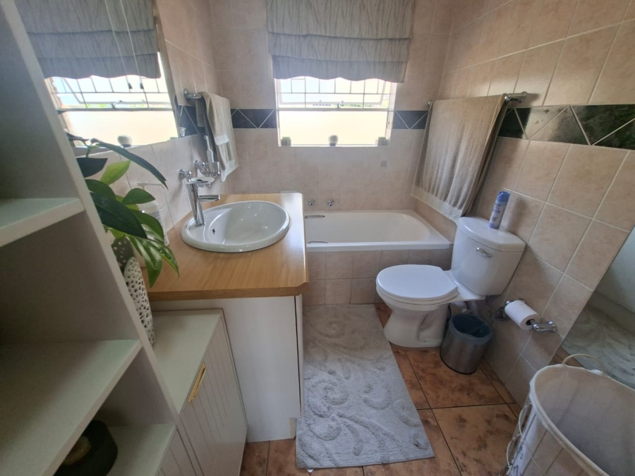 3 Bedroom Property for Sale in Noordheuwel Gauteng