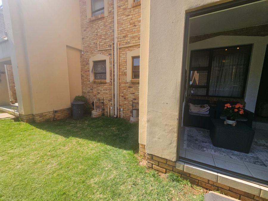 2 Bedroom Property for Sale in Randpoort Gauteng