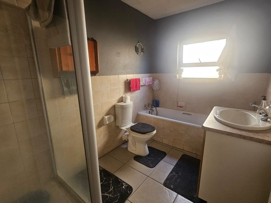 2 Bedroom Property for Sale in Randpoort Gauteng