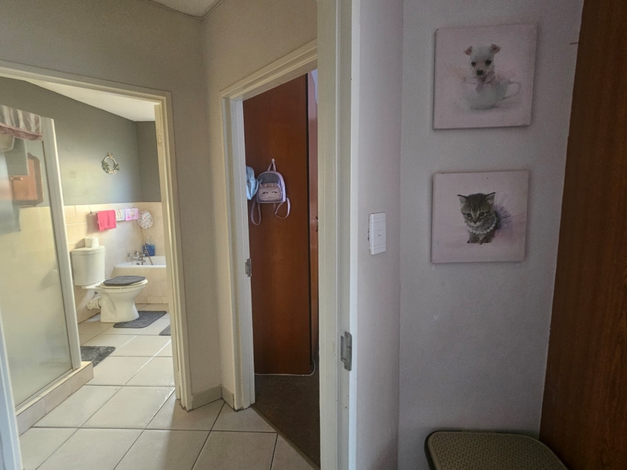 2 Bedroom Property for Sale in Randpoort Gauteng