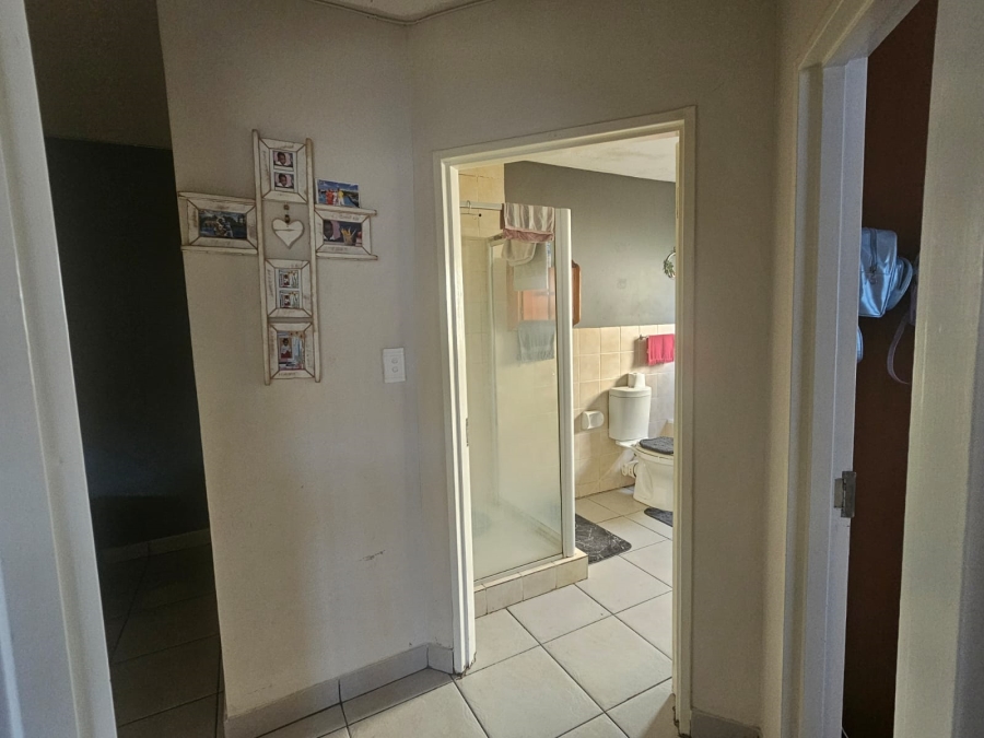 2 Bedroom Property for Sale in Randpoort Gauteng