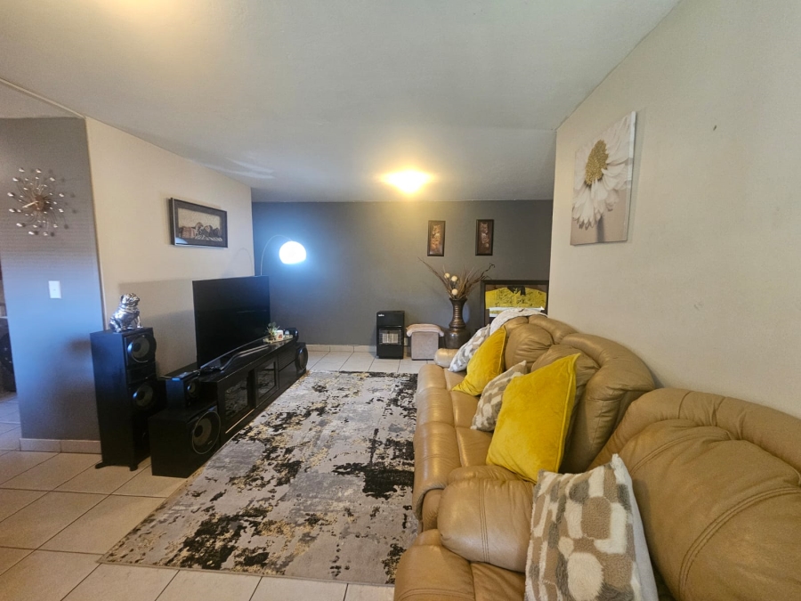 2 Bedroom Property for Sale in Randpoort Gauteng