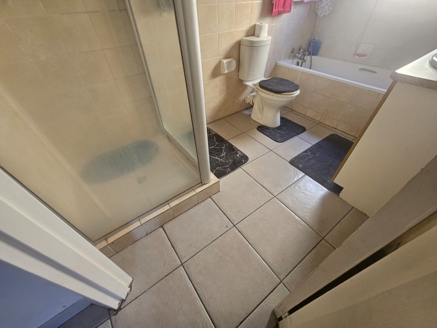 2 Bedroom Property for Sale in Randpoort Gauteng