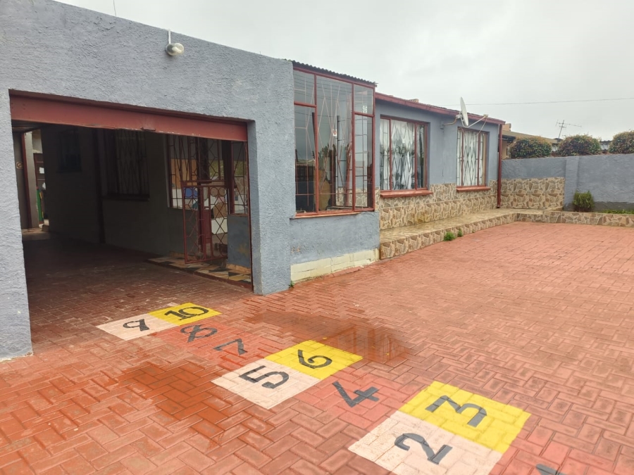 2 Bedroom Property for Sale in Toekomsrus Gauteng