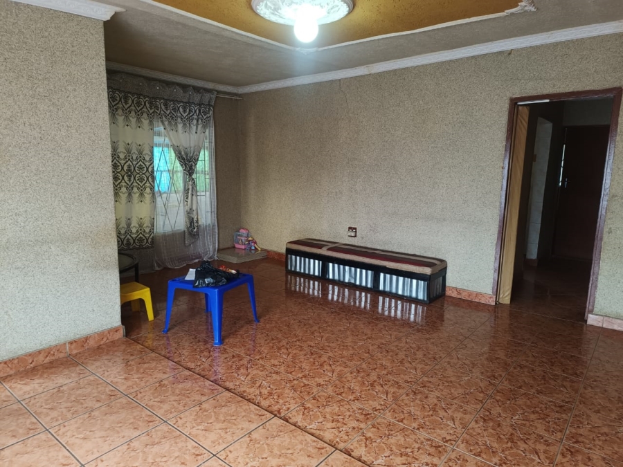 2 Bedroom Property for Sale in Toekomsrus Gauteng