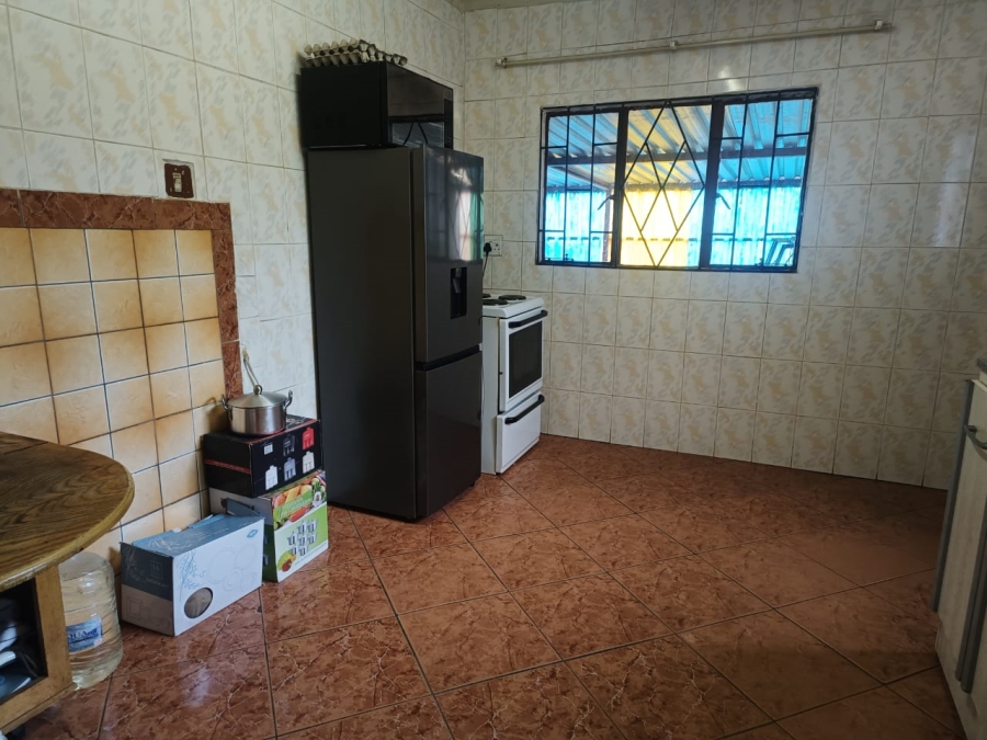 2 Bedroom Property for Sale in Toekomsrus Gauteng