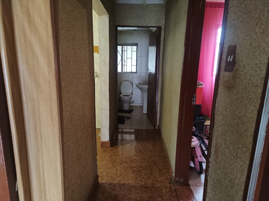 2 Bedroom Property for Sale in Toekomsrus Gauteng