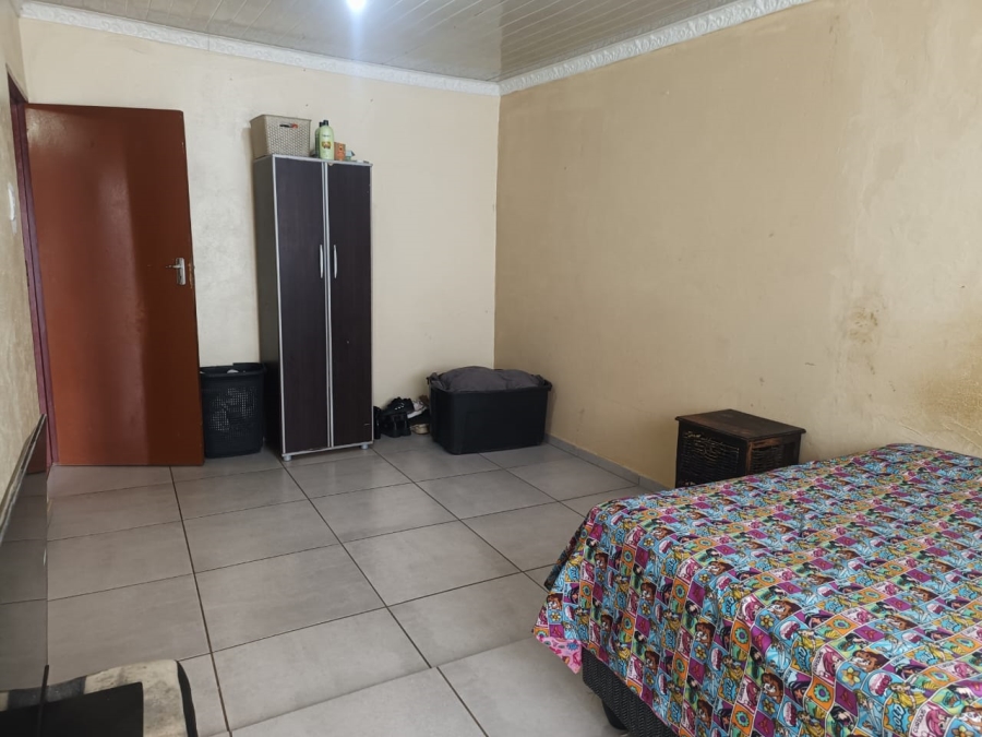 2 Bedroom Property for Sale in Toekomsrus Gauteng