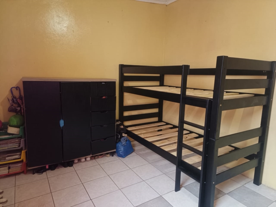 2 Bedroom Property for Sale in Toekomsrus Gauteng