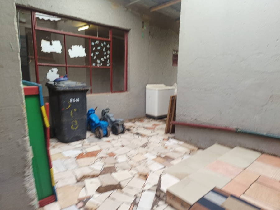 2 Bedroom Property for Sale in Toekomsrus Gauteng