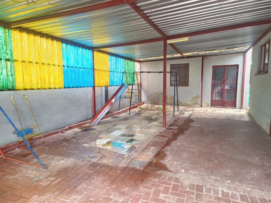 2 Bedroom Property for Sale in Toekomsrus Gauteng