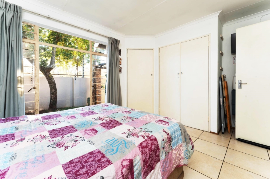 2 Bedroom Property for Sale in Sonneglans Gauteng