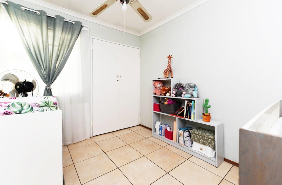 2 Bedroom Property for Sale in Sonneglans Gauteng