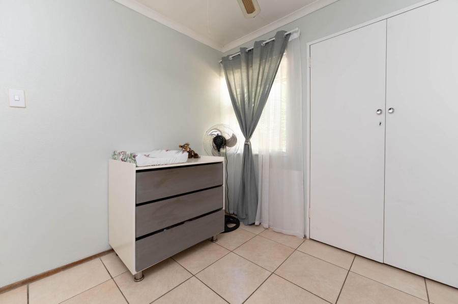 2 Bedroom Property for Sale in Sonneglans Gauteng