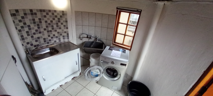 1 Bedroom Property for Sale in Breaunanda Gauteng