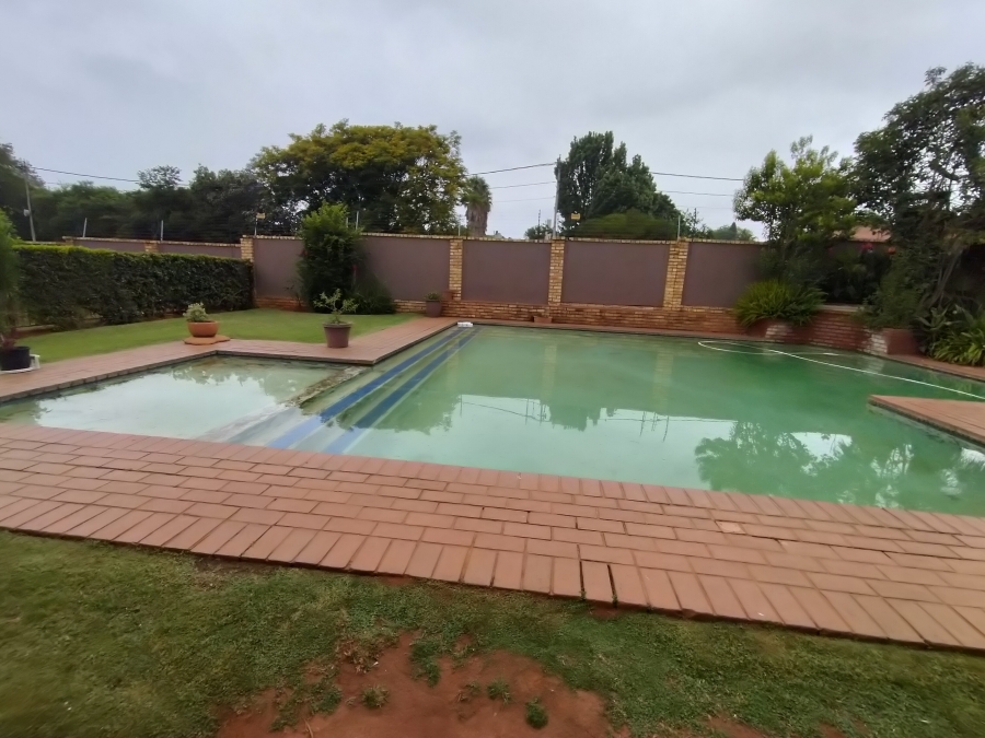 1 Bedroom Property for Sale in Horison Gauteng