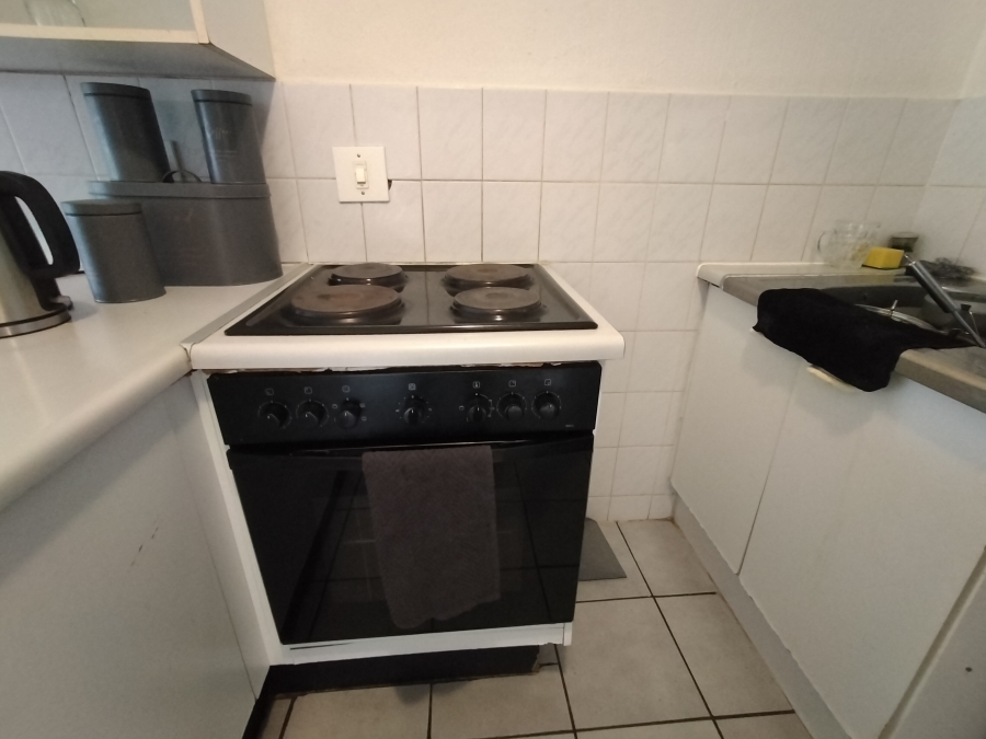 1 Bedroom Property for Sale in Horison Gauteng