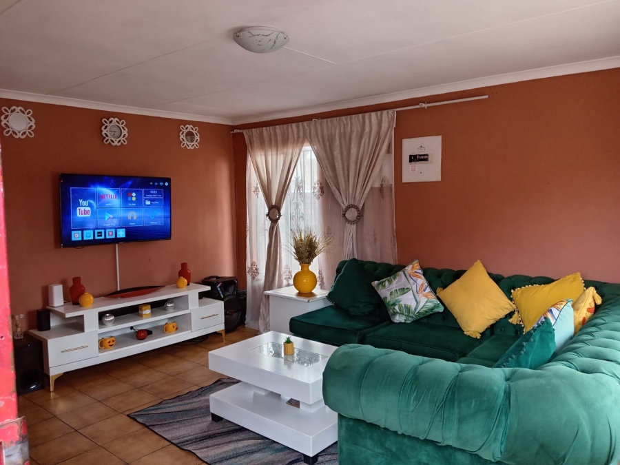3 Bedroom Property for Sale in Protea Glen Gauteng