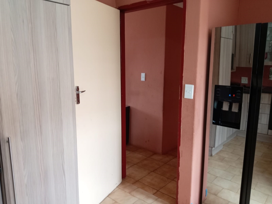 3 Bedroom Property for Sale in Protea Glen Gauteng