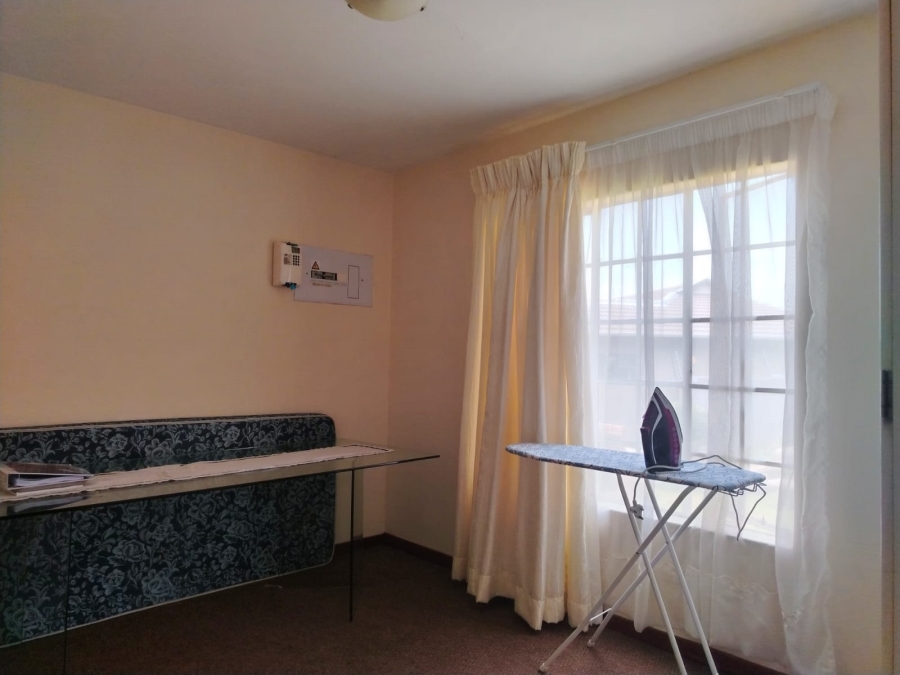 2 Bedroom Property for Sale in Sugar Bush Estate Gauteng