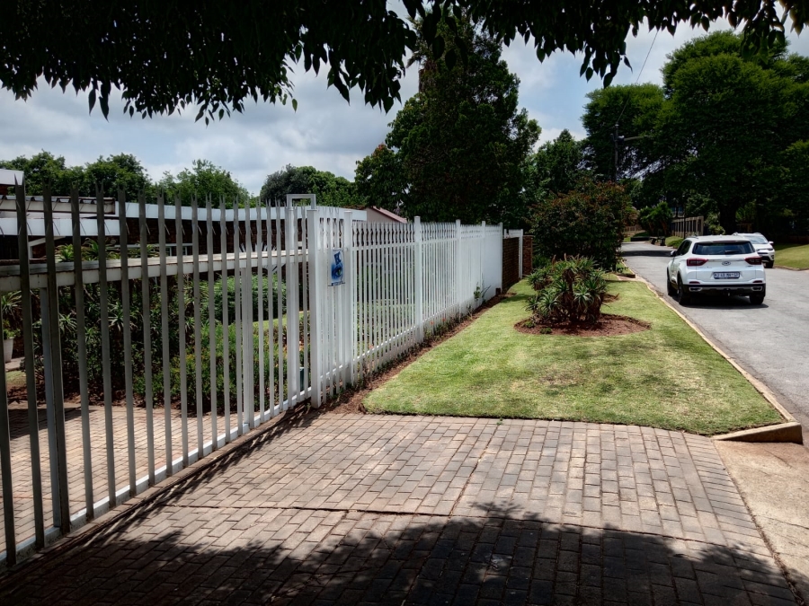 4 Bedroom Property for Sale in Rant En Dal Gauteng