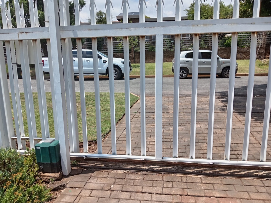 4 Bedroom Property for Sale in Rant En Dal Gauteng