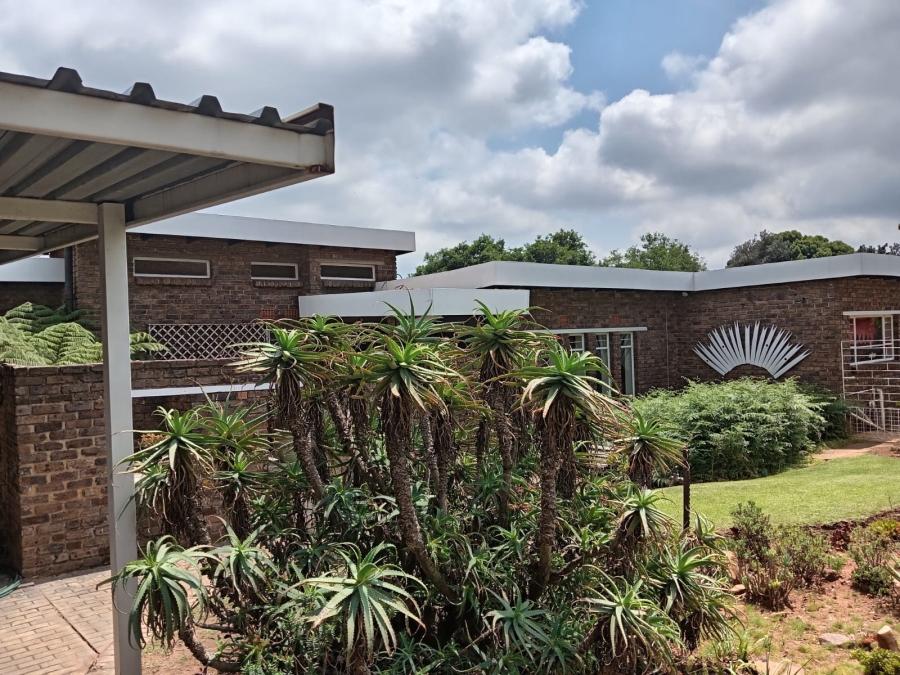 4 Bedroom Property for Sale in Rant En Dal Gauteng