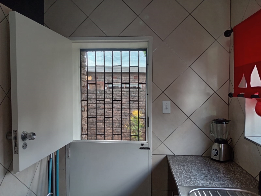 4 Bedroom Property for Sale in Rant En Dal Gauteng