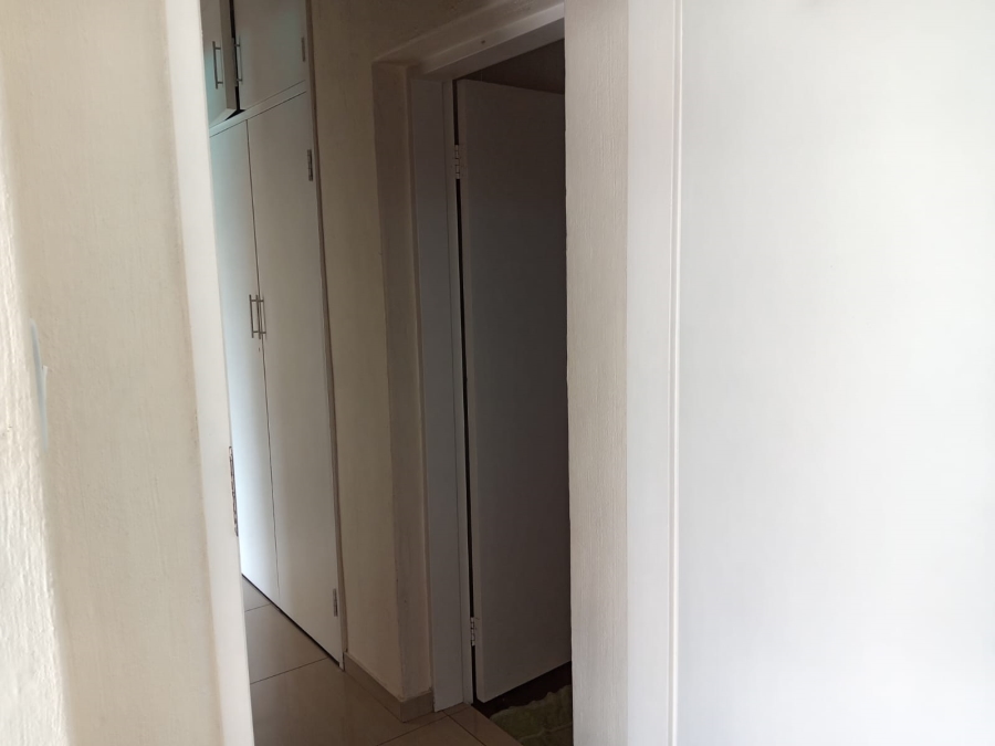 4 Bedroom Property for Sale in Rant En Dal Gauteng