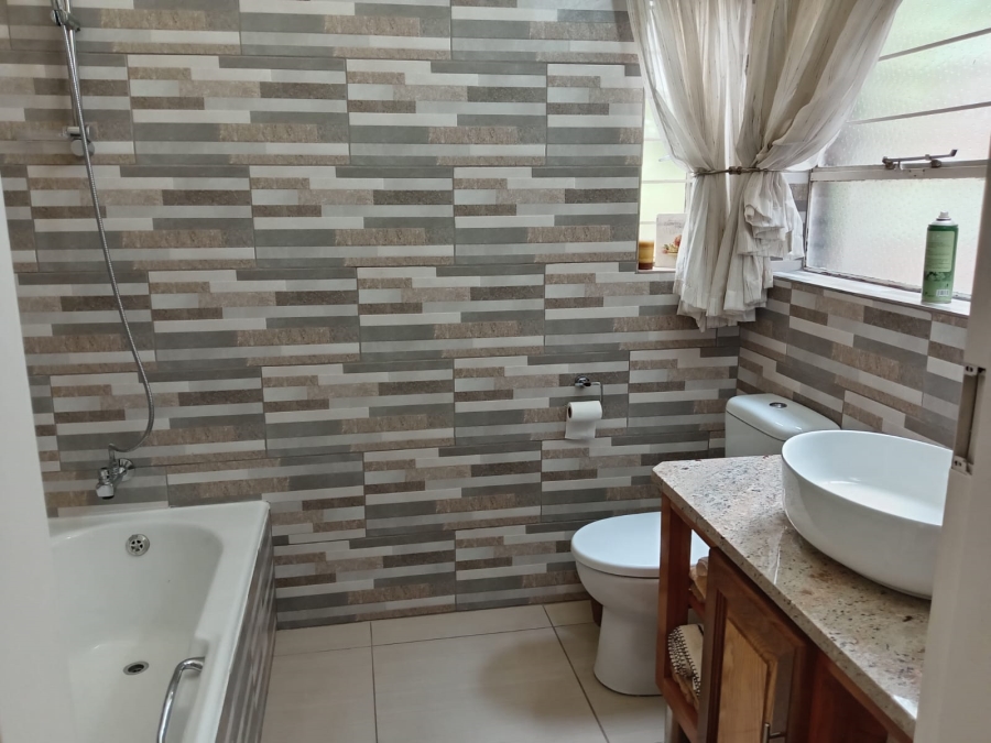 4 Bedroom Property for Sale in Rant En Dal Gauteng