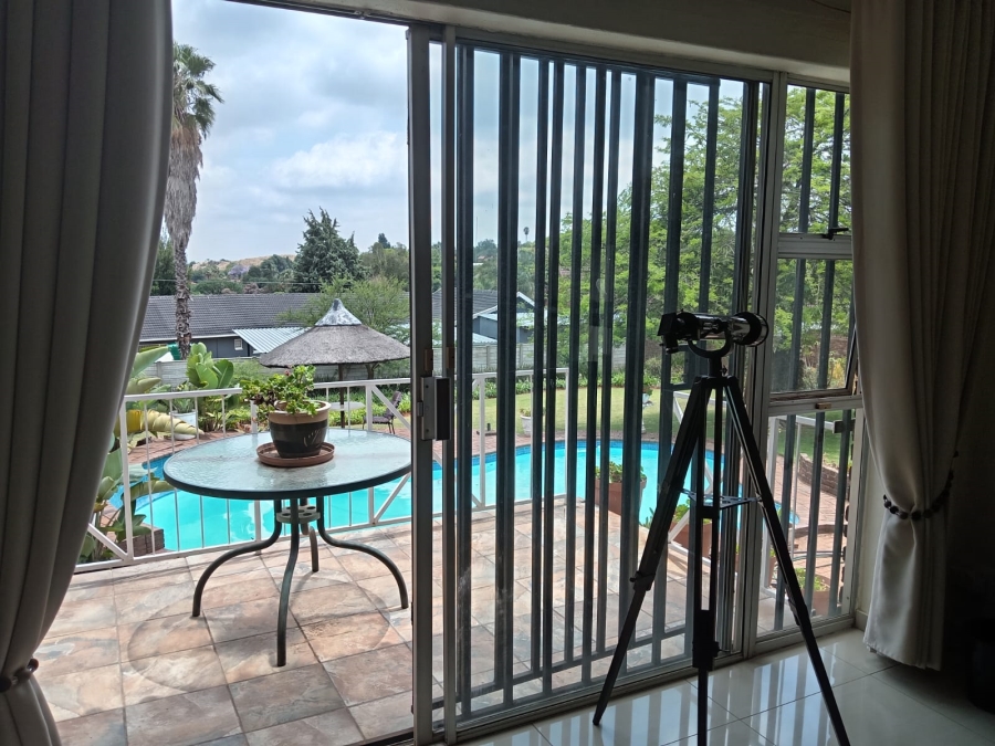 4 Bedroom Property for Sale in Rant En Dal Gauteng